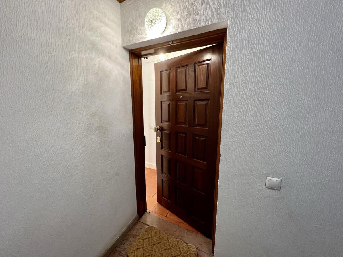 Armacao De Pera Brightness 2 With Pool By Homing Apartment Luaran gambar